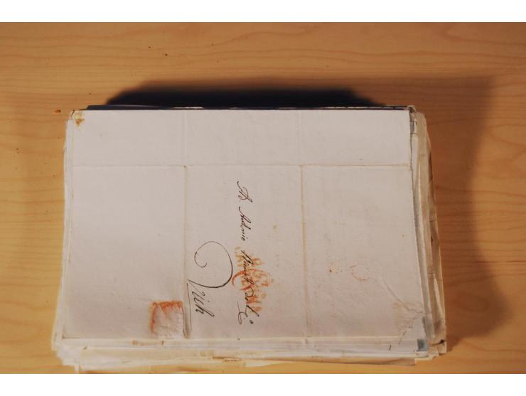 1830/50 (ca.), rd. 300 aktenfrische Vorphilabriefe mit Inhalt, alle mit roten oder schwarzen L2 bzw. DKr. mit diversen Taxste