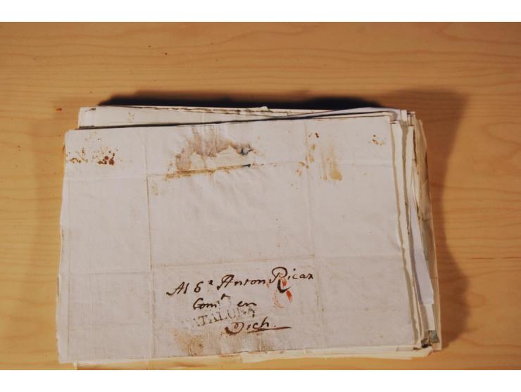 1830/50 (ca.), rd. 300 aktenfrische Vorphilabriefe mit Inhalt, alle mit roten oder schwarzen L2 bzw. DKr. mit diversen Taxste