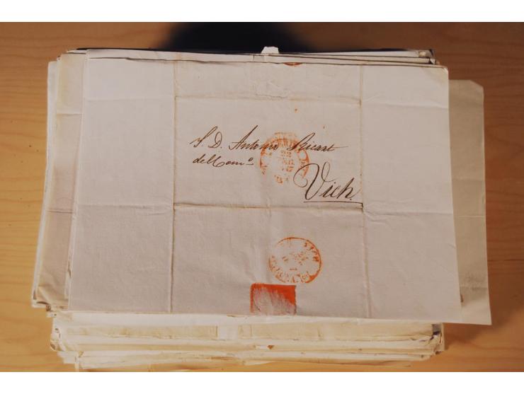 1830/50 (ca.), rd. 300 aktenfrische Vorphilabriefe mit Inhalt, alle mit roten oder schwarzen L2 bzw. DKr. mit diversen Taxste
