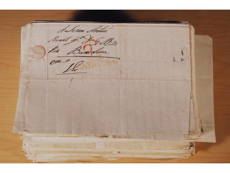 1830/50 (ca.), rd. 300 aktenfrische Vorphilabriefe mit Inhalt, alle mit roten oder schwarzen L2 bzw. DKr. mit diversen Taxste