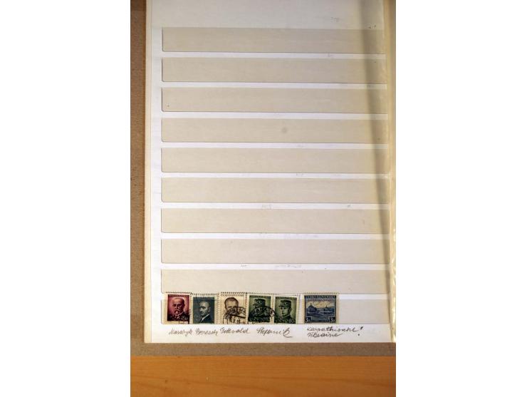 1850/1938 (ca.), Sammlung ungebraucht, postfrisch und gestempelt mit vielen Briefen, Karten und Ganzsachen ab KuK-Zeit, dabei