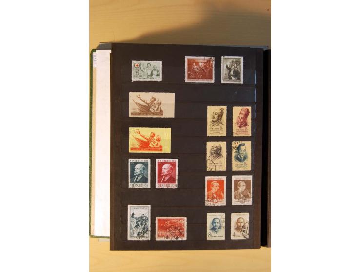 1949/70, vorwiegend gestempelte Sammlung mit besseren, dabei Mi.-Nr. 736-38 und 741-43B im Paar gestempelt, Block 7 postfrisc