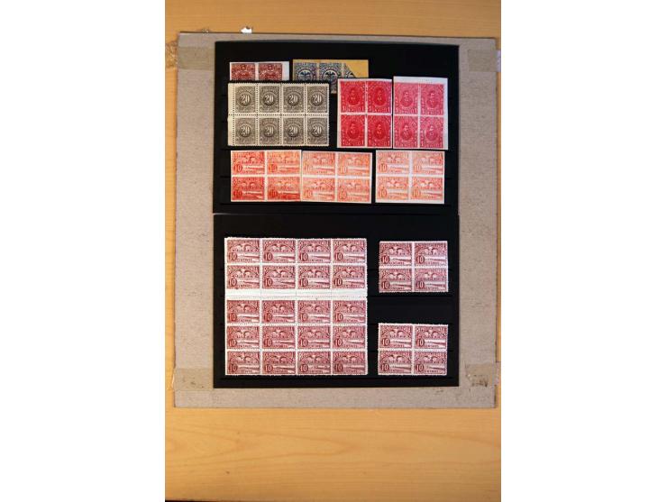 1800/1998 (ca.), postfrischer, ungebrauchter und ungestempelter Posten mit einigen briefen und Karten, dabnei gute Ausgaben, 