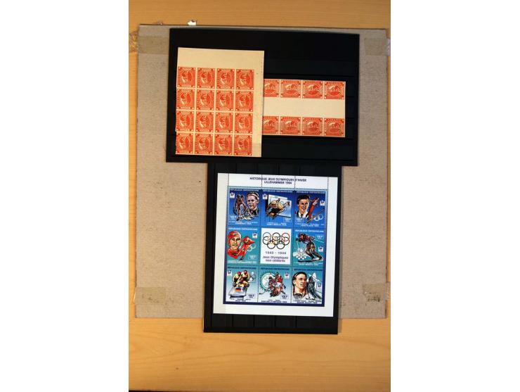1800/1998 (ca.), postfrischer, ungebrauchter und ungestempelter Posten mit einigen briefen und Karten, dabnei gute Ausgaben, 