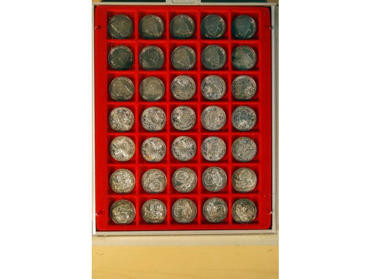 1966/2009, umfangreicher Sammlungsposten mit Schwerpunkt bei den Bund-Sondermünzen 5 DM und 10 DM inkl. Numisbriefen, dazu no
