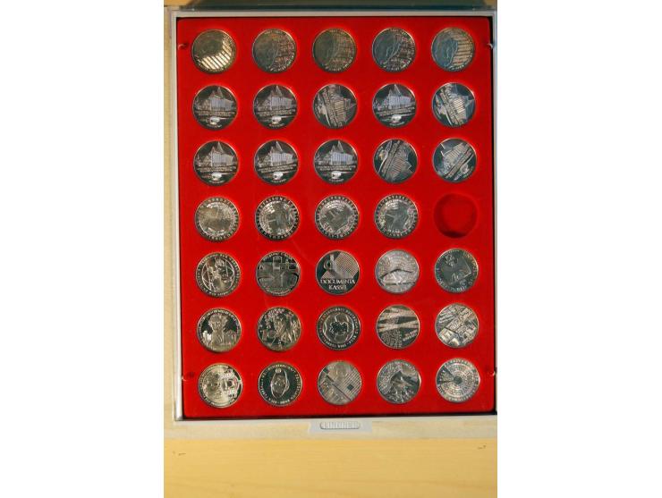 1966/2009, umfangreicher Sammlungsposten mit Schwerpunkt bei den Bund-Sondermünzen 5 DM und 10 DM inkl. Numisbriefen, dazu no