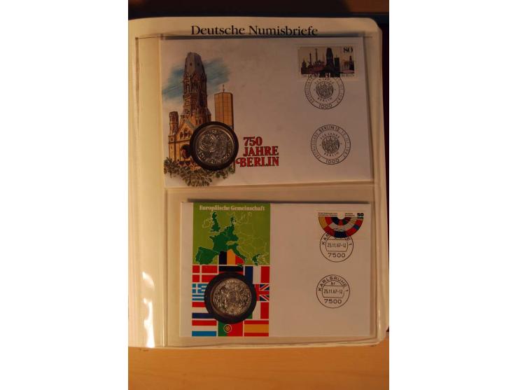 1966/2009, umfangreicher Sammlungsposten mit Schwerpunkt bei den Bund-Sondermünzen 5 DM und 10 DM inkl. Numisbriefen, dazu no