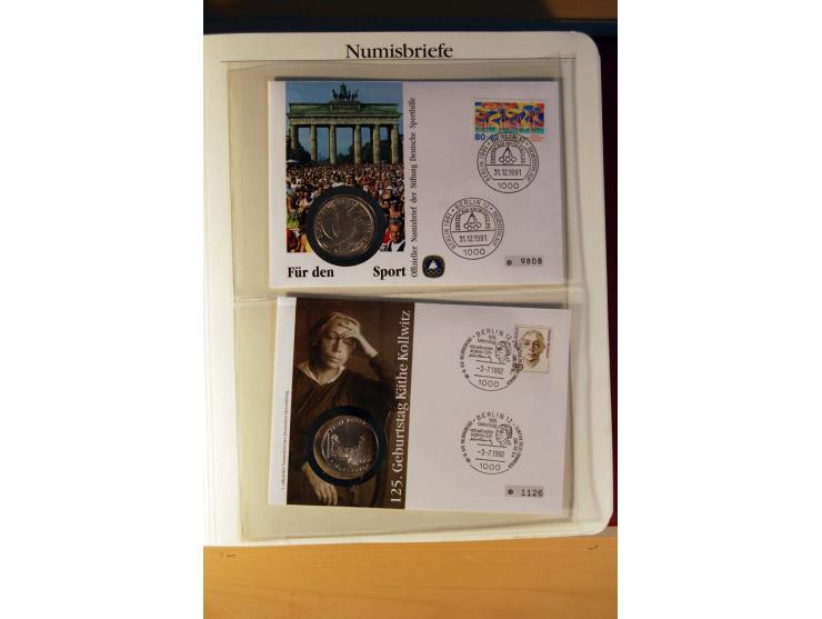 1966/2009, umfangreicher Sammlungsposten mit Schwerpunkt bei den Bund-Sondermünzen 5 DM und 10 DM inkl. Numisbriefen, dazu no