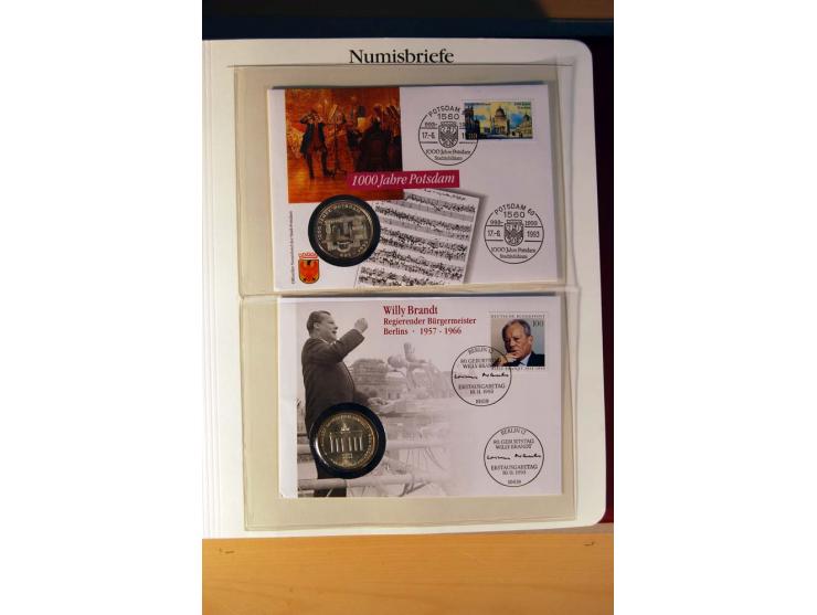 1966/2009, umfangreicher Sammlungsposten mit Schwerpunkt bei den Bund-Sondermünzen 5 DM und 10 DM inkl. Numisbriefen, dazu no