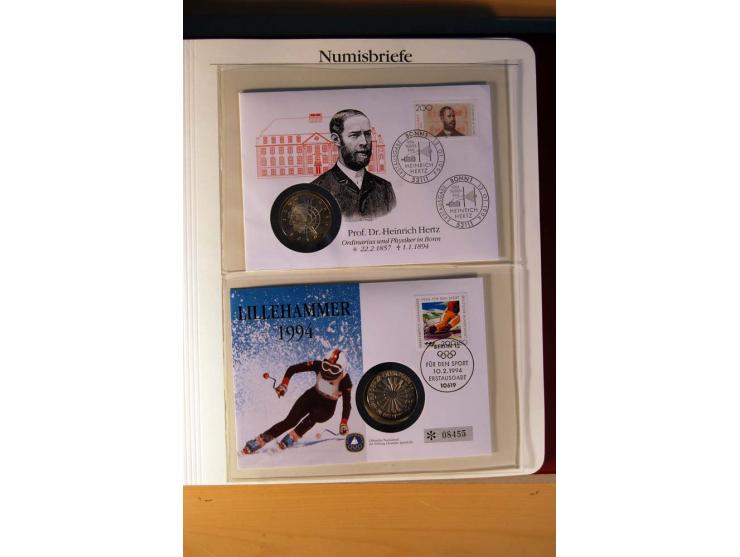 1966/2009, umfangreicher Sammlungsposten mit Schwerpunkt bei den Bund-Sondermünzen 5 DM und 10 DM inkl. Numisbriefen, dazu no