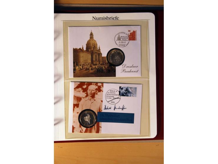 1966/2009, umfangreicher Sammlungsposten mit Schwerpunkt bei den Bund-Sondermünzen 5 DM und 10 DM inkl. Numisbriefen, dazu no