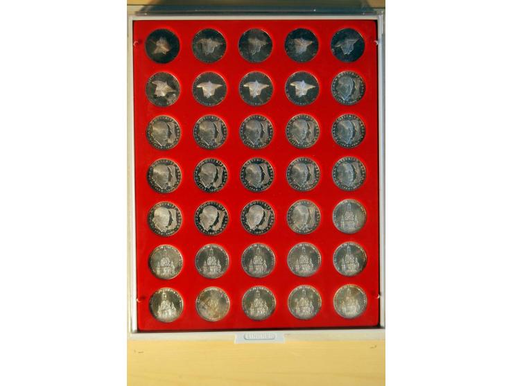1966/2009, umfangreicher Sammlungsposten mit Schwerpunkt bei den Bund-Sondermünzen 5 DM und 10 DM inkl. Numisbriefen, dazu no