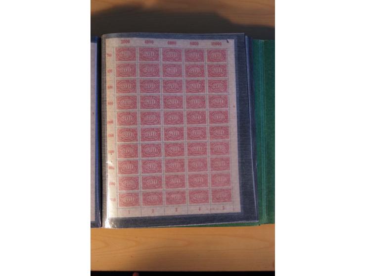 1915/23, Zusammenstellung Infla-Ausgaben in kpl. Bogen mit Farben und anderen Besonderheiten, u.a. Mi.-Nr. 115c(3), d(5), 246