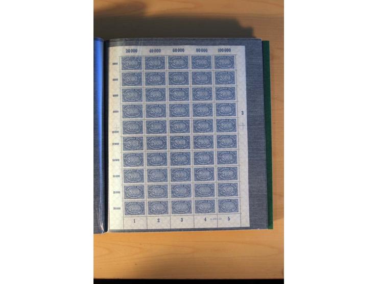 1915/23, Zusammenstellung Infla-Ausgaben in kpl. Bogen mit Farben und anderen Besonderheiten, u.a. Mi.-Nr. 115c(3), d(5), 246