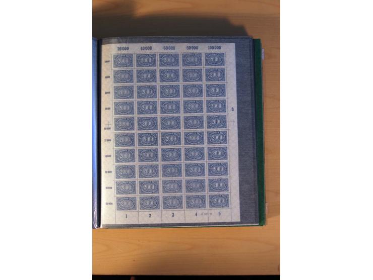 1915/23, Zusammenstellung Infla-Ausgaben in kpl. Bogen mit Farben und anderen Besonderheiten, u.a. Mi.-Nr. 115c(3), d(5), 246