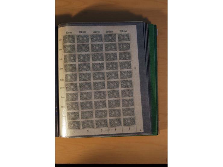 1915/23, Zusammenstellung Infla-Ausgaben in kpl. Bogen mit Farben und anderen Besonderheiten, u.a. Mi.-Nr. 115c(3), d(5), 246