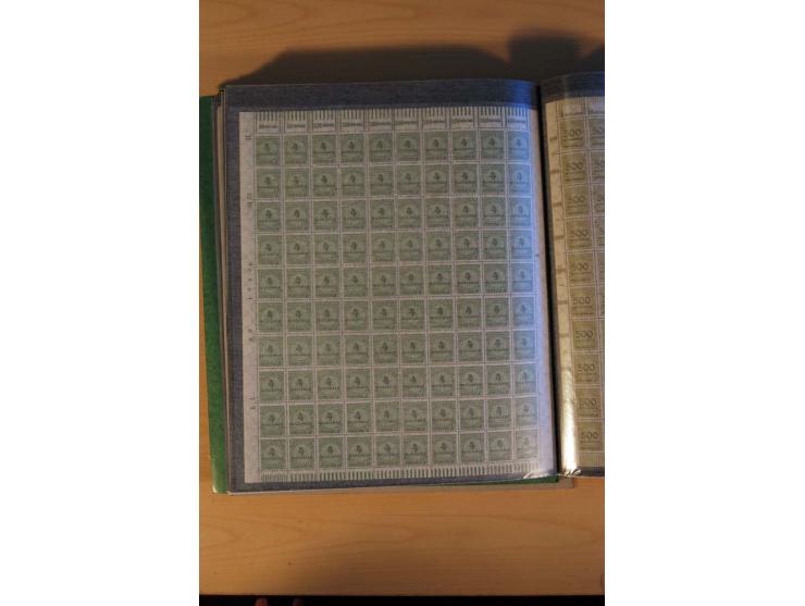 1915/23, Zusammenstellung Infla-Ausgaben in kpl. Bogen mit Farben und anderen Besonderheiten, u.a. Mi.-Nr. 115c(3), d(5), 246
