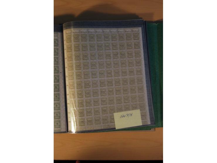 1915/23, Zusammenstellung Infla-Ausgaben in kpl. Bogen mit Farben und anderen Besonderheiten, u.a. Mi.-Nr. 115c(3), d(5), 246
