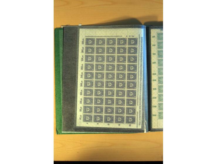 1915/23, Zusammenstellung Infla-Ausgaben in kpl. Bogen mit Farben und anderen Besonderheiten, u.a. Mi.-Nr. 115c(3), d(5), 246