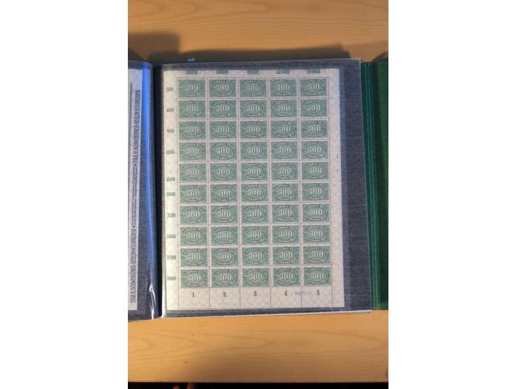 1915/23, Zusammenstellung Infla-Ausgaben in kpl. Bogen mit Farben und anderen Besonderheiten, u.a. Mi.-Nr. 115c(3), d(5), 246