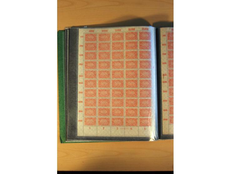1915/23, Zusammenstellung Infla-Ausgaben in kpl. Bogen mit Farben und anderen Besonderheiten, u.a. Mi.-Nr. 115c(3), d(5), 246