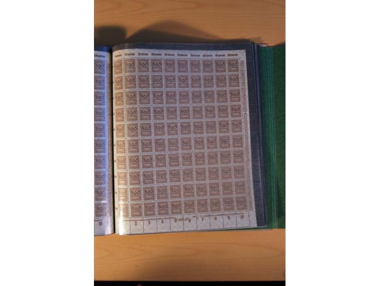 1915/23, Zusammenstellung Infla-Ausgaben in kpl. Bogen mit Farben und anderen Besonderheiten, u.a. Mi.-Nr. 115c(3), d(5), 246