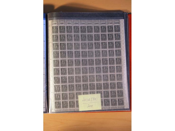 1915/23, 26 kpl. Bogen (16 verschiedene) und 3 Bogenteile ex Mi.-Nr. 102x-319bW sowie D77b, alles bessere Farben, postfrisch,