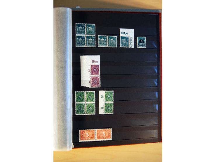 1916/23, ungebrauchte, postrische und gestempelte Sammlung, sehr spezialisiert mit einer Vielzahl an Besonderheiten wie Einhe