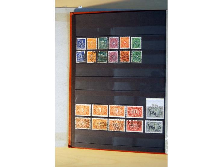 1916/23, ungebrauchte, postrische und gestempelte Sammlung, sehr spezialisiert mit einer Vielzahl an Besonderheiten wie Einhe