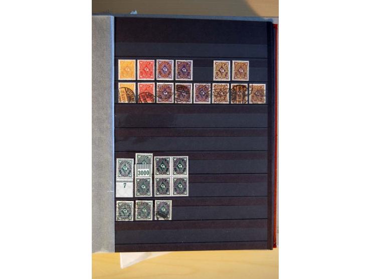 1916/23, ungebrauchte, postrische und gestempelte Sammlung, sehr spezialisiert mit einer Vielzahl an Besonderheiten wie Einhe