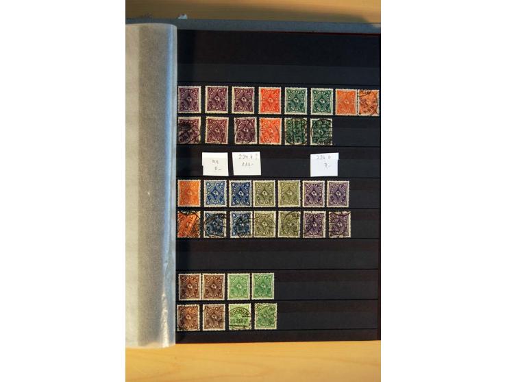 1916/23, ungebrauchte, postrische und gestempelte Sammlung, sehr spezialisiert mit einer Vielzahl an Besonderheiten wie Einhe