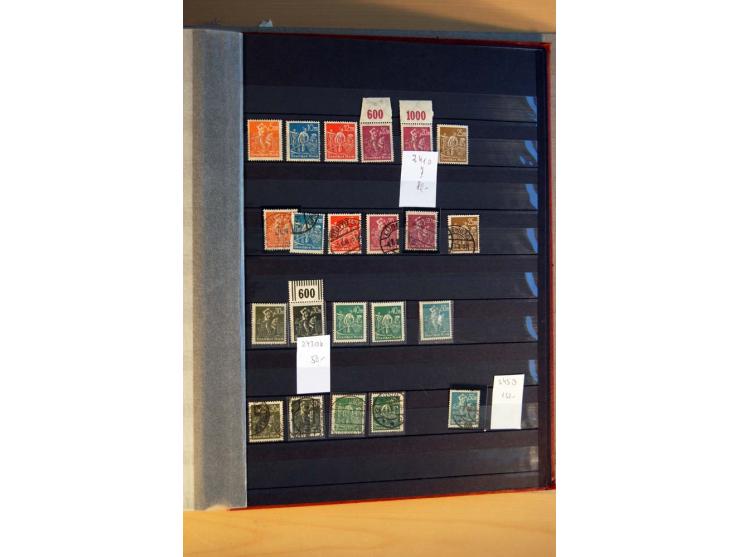 1916/23, ungebrauchte, postrische und gestempelte Sammlung, sehr spezialisiert mit einer Vielzahl an Besonderheiten wie Einhe