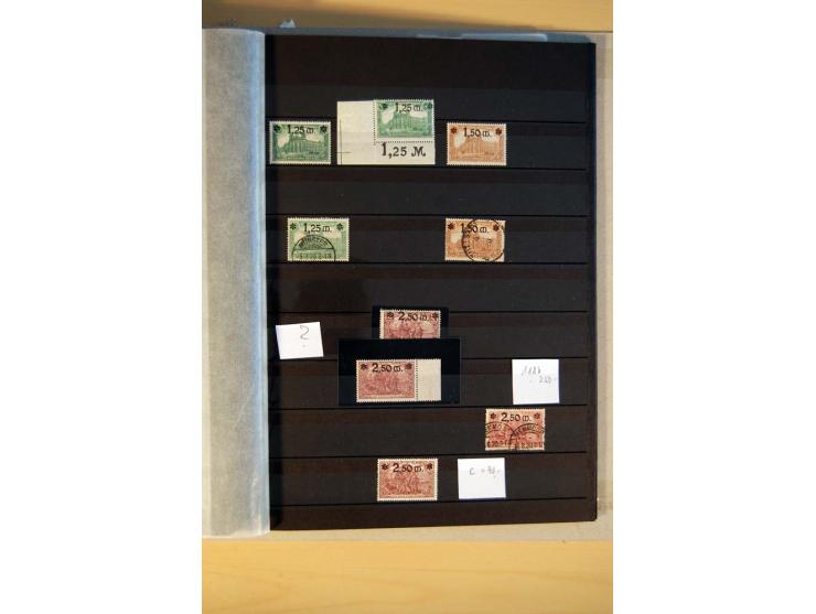 1916/23, ungebrauchte, postrische und gestempelte Sammlung, sehr spezialisiert mit einer Vielzahl an Besonderheiten wie Einhe