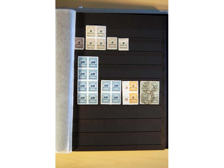 1916/23, ungebrauchte, postrische und gestempelte Sammlung, sehr spezialisiert mit einer Vielzahl an Besonderheiten wie Einhe