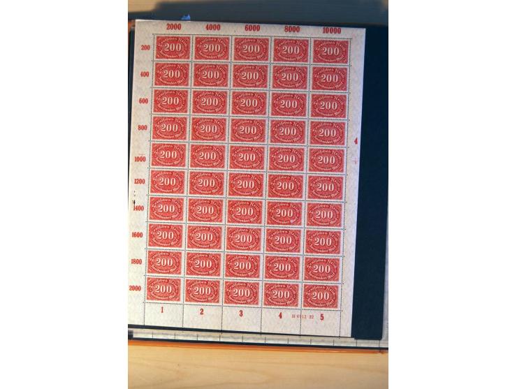 1916/23, ungebrauchte, postrische und gestempelte Sammlung, sehr spezialisiert mit einer Vielzahl an Besonderheiten wie Einhe