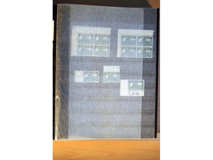 1916/23, ungebrauchte, postrische und gestempelte Sammlung, sehr spezialisiert mit einer Vielzahl an Besonderheiten wie Einhe