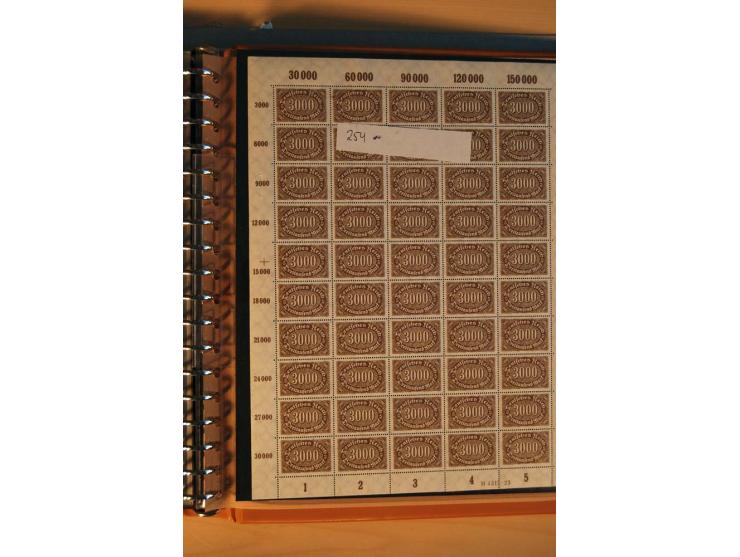 1916/23, ungebrauchte, postrische und gestempelte Sammlung, sehr spezialisiert mit einer Vielzahl an Besonderheiten wie Einhe