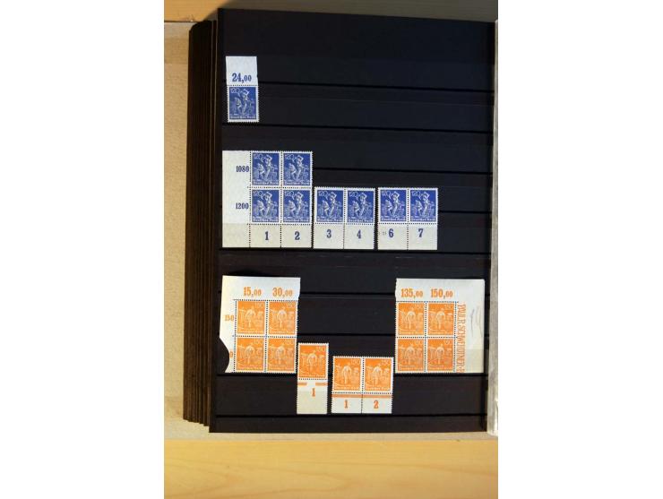 1916/23, ungebrauchte, postrische und gestempelte Sammlung, sehr spezialisiert mit einer Vielzahl an Besonderheiten wie Einhe