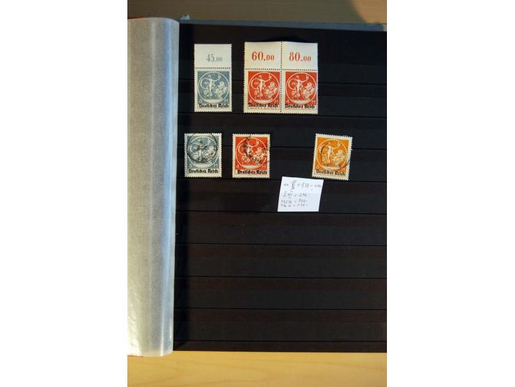 1916/23, ungebrauchte, postrische und gestempelte Sammlung, sehr spezialisiert mit einer Vielzahl an Besonderheiten wie Einhe