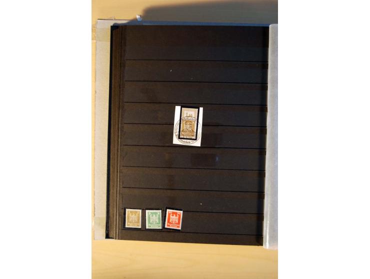 1923/45, umfangreiche ungebrauchte, postfrische und gestempelte Sammlung mit einer Vielzahl an besseren Werten, z.B. Mi.-Nr. 