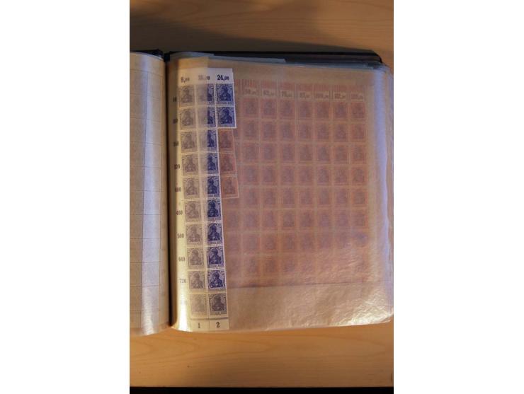 1919/23, Infla, postfrischer reichhaltiger Posten in Bogen und Bogenteilen