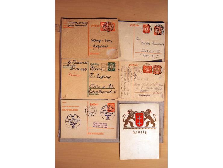 1920/39, über 200 Briefe und Karten mit Schwerpunkt bei den Ganzsachen, dabei viele Bildpost- und Sonderkarten, Halbamtliche 