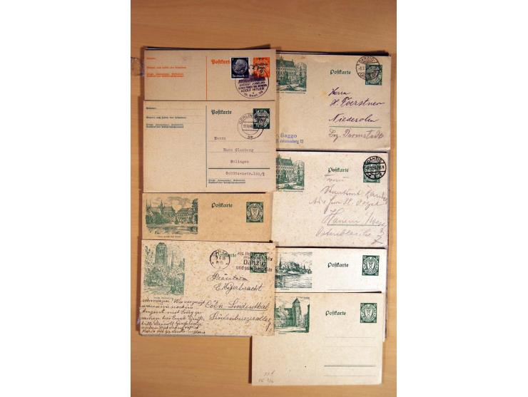 1920/39, über 200 Briefe und Karten mit Schwerpunkt bei den Ganzsachen, dabei viele Bildpost- und Sonderkarten, Halbamtliche 