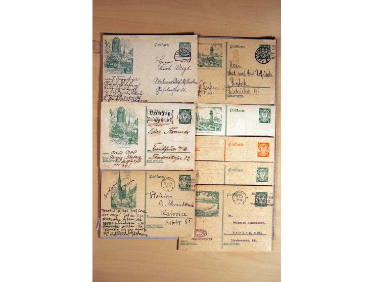 1920/39, über 200 Briefe und Karten mit Schwerpunkt bei den Ganzsachen, dabei viele Bildpost- und Sonderkarten, Halbamtliche 