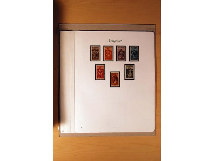 1920/34, ungebrauchte und postfrische sehr umfangreiche Sammlung mit einer Vielzahl von Aufdrucktypen, Abarten, ungezähnten W