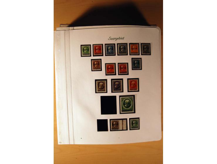 1920/34, ungebrauchte und postfrische sehr umfangreiche Sammlung mit einer Vielzahl von Aufdrucktypen, Abarten, ungezähnten W