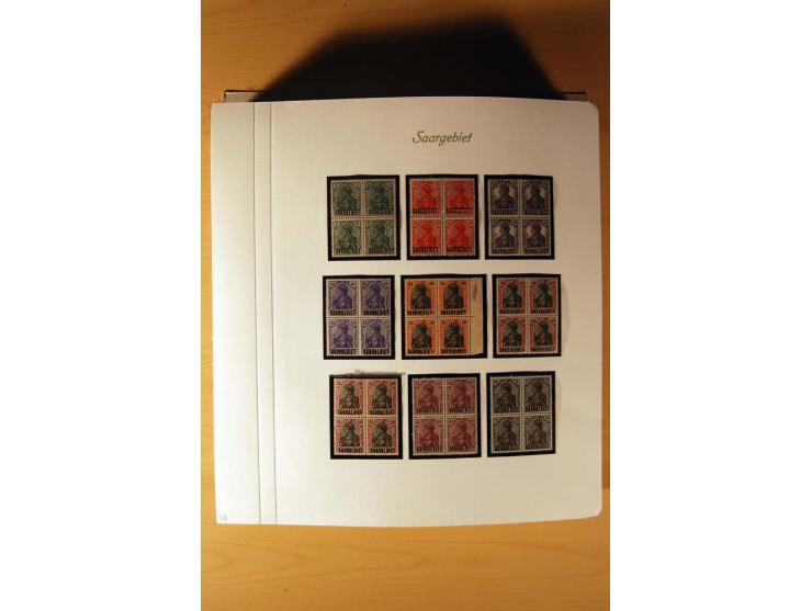 1920/34, ungebrauchte und postfrische sehr umfangreiche Sammlung mit einer Vielzahl von Aufdrucktypen, Abarten, ungezähnten W