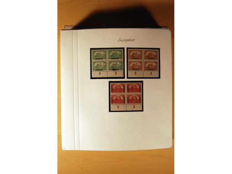 1920/34, ungebrauchte und postfrische sehr umfangreiche Sammlung mit einer Vielzahl von Aufdrucktypen, Abarten, ungezähnten W