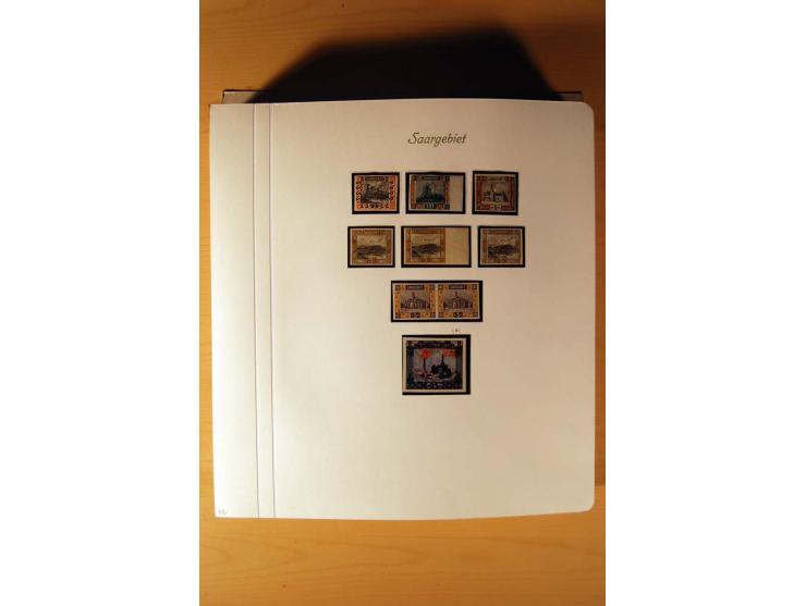 1920/34, ungebrauchte und postfrische sehr umfangreiche Sammlung mit einer Vielzahl von Aufdrucktypen, Abarten, ungezähnten W
