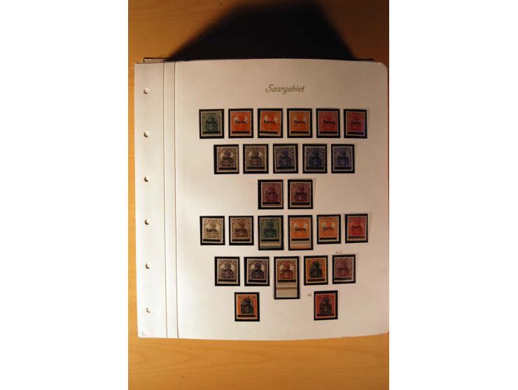 1920/34, ungebrauchte und postfrische sehr umfangreiche Sammlung mit einer Vielzahl von Aufdrucktypen, Abarten, ungezähnten W